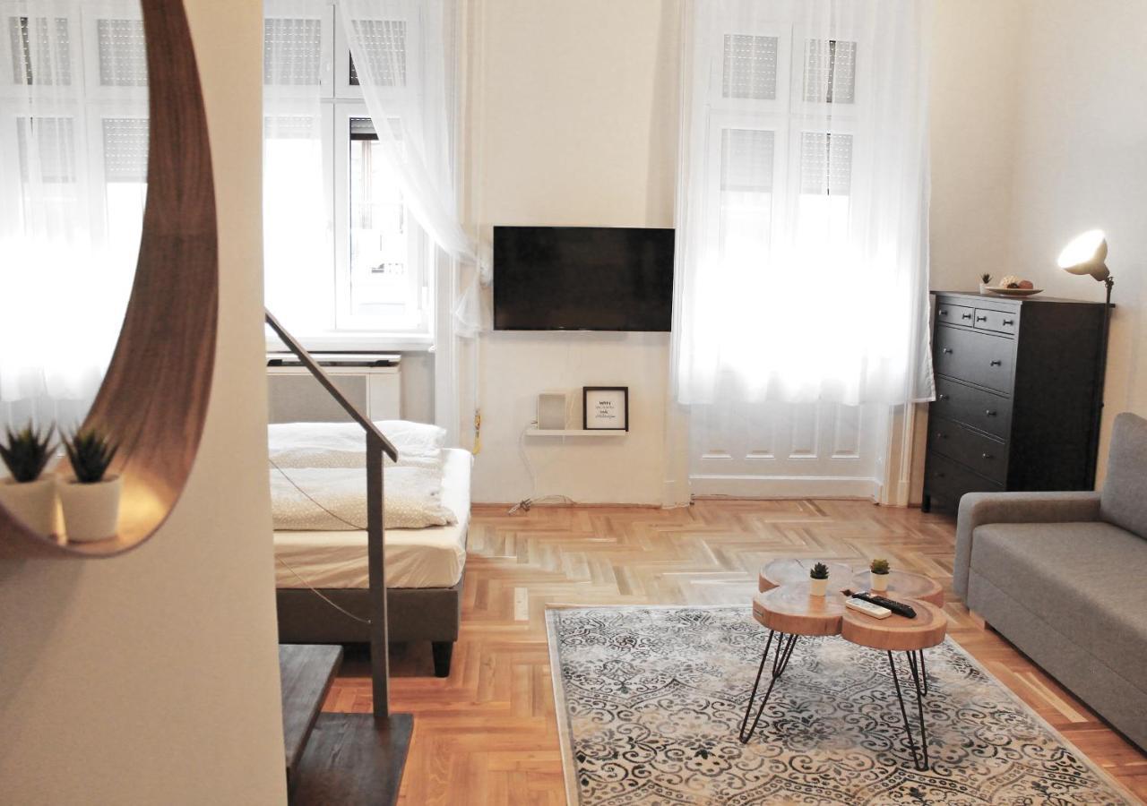 Luxury New Apartment With Gallery At Dob Street Nearby Gozsdu Court بودابست المظهر الخارجي الصورة