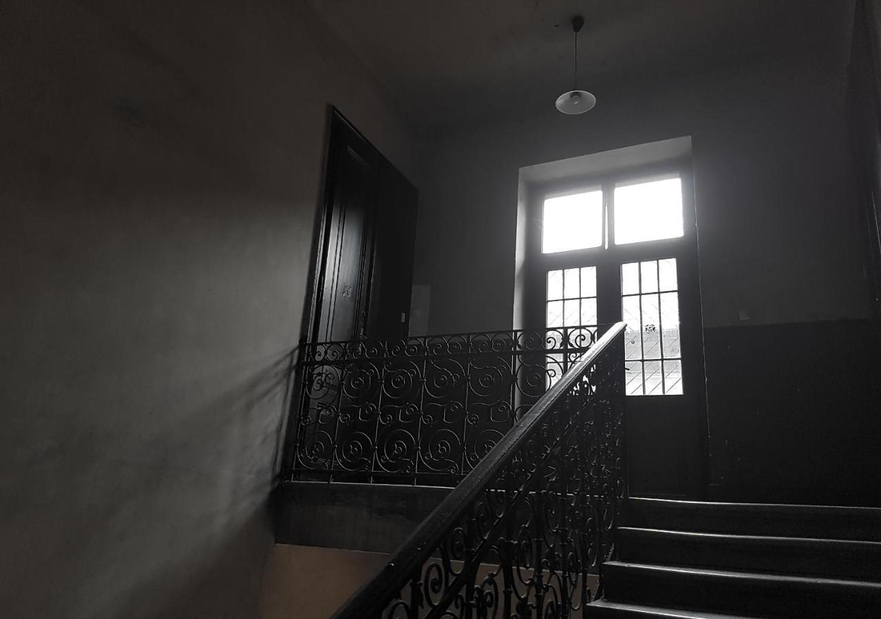 Luxury New Apartment With Gallery At Dob Street Nearby Gozsdu Court بودابست المظهر الخارجي الصورة
